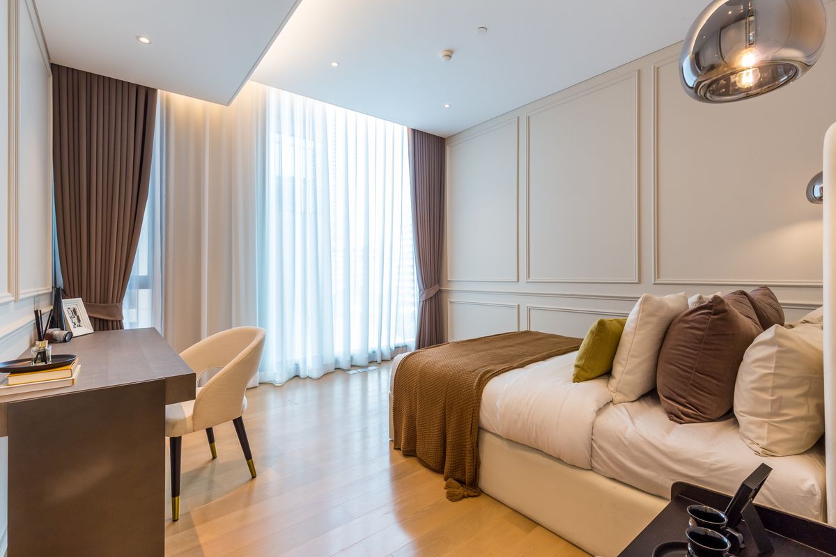 For RentCondoWitthayu, Chidlom, Langsuan, Ploenchit : 🔥For Rent Now🔥 Baan Sindhorn Luxury Residence, an ultra-luxury condo in the heart of Langsuan. 2 bedrooms, 3 bathrooms. Ready to move in❗