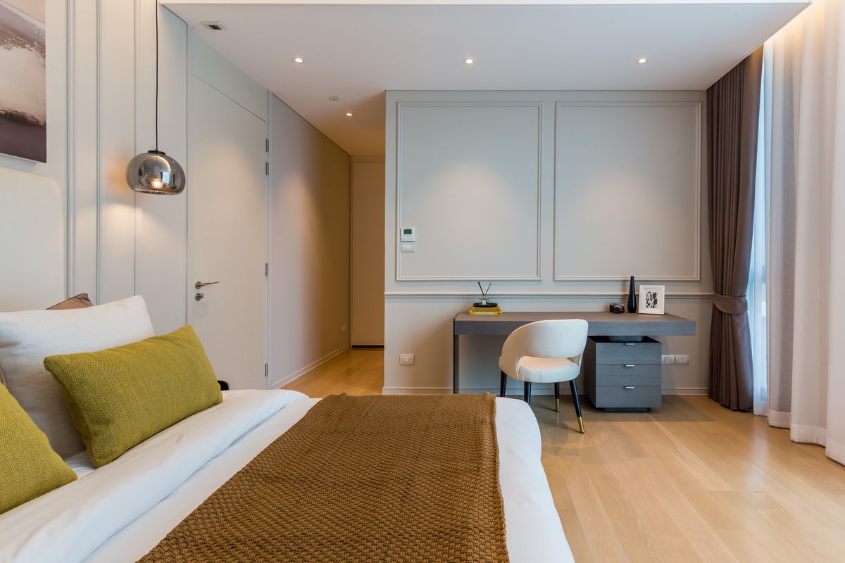 For RentCondoWitthayu, Chidlom, Langsuan, Ploenchit : 🔥For Rent Now🔥 Baan Sindhorn Luxury Residence, an ultra-luxury condo in the heart of Langsuan. 2 bedrooms, 3 bathrooms. Ready to move in❗