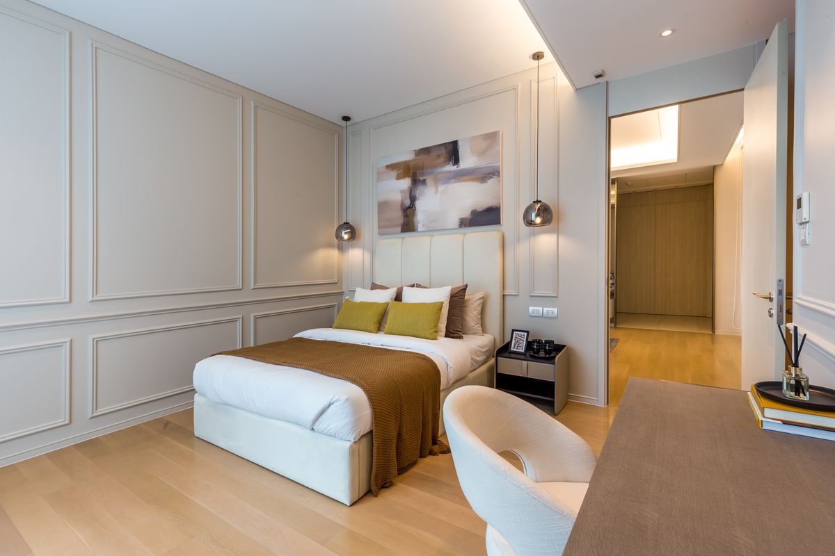 For RentCondoWitthayu, Chidlom, Langsuan, Ploenchit : 🔥For Rent Now🔥 Baan Sindhorn Luxury Residence, an ultra-luxury condo in the heart of Langsuan. 2 bedrooms, 3 bathrooms. Ready to move in❗