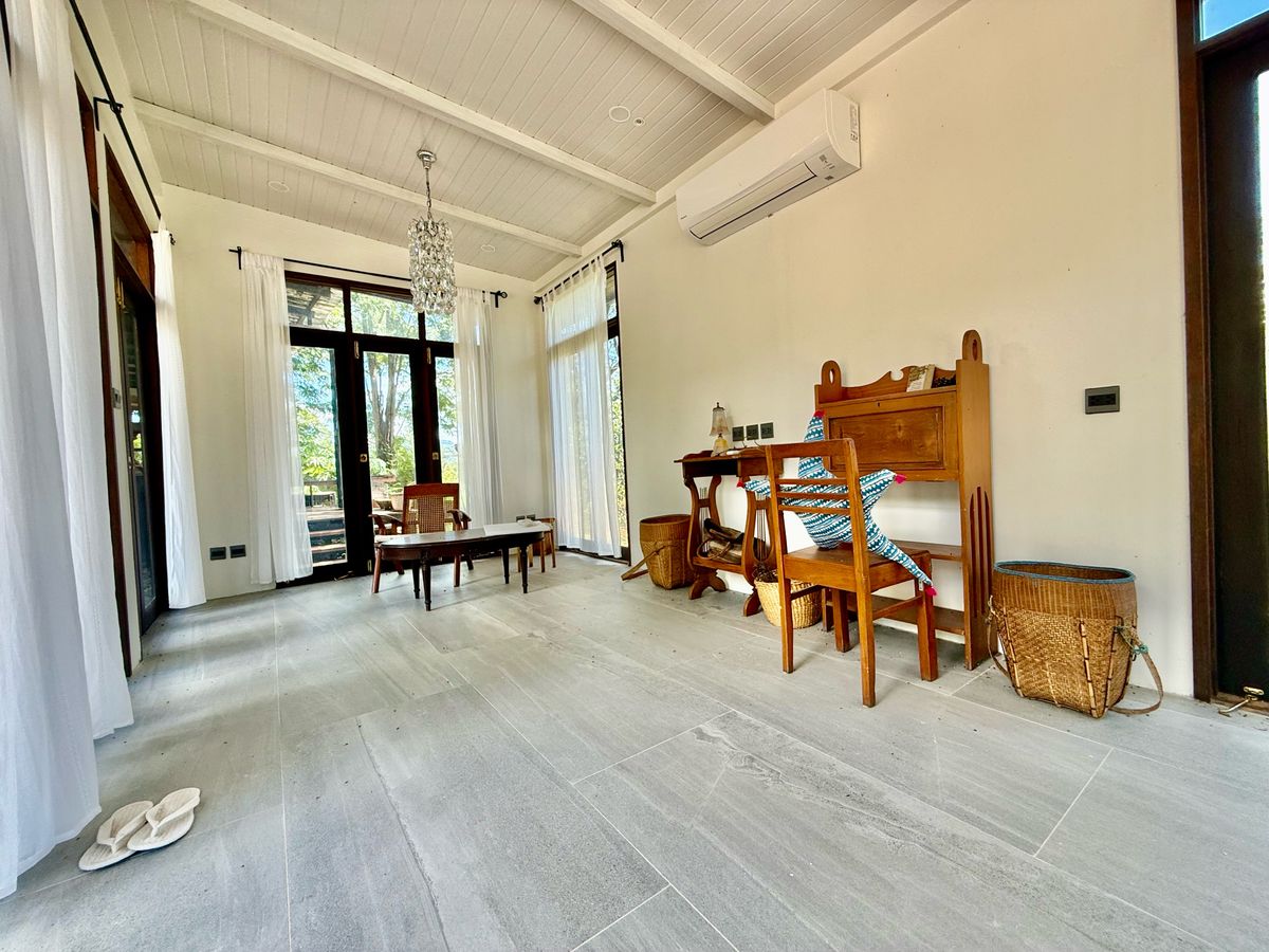 ขายบ้านปากช่อง เขาใหญ่ : ขายบ้านเดี่ยว พักตากอากาศ เขาใหญ่ เหวปลากั้ง  ขนาด 126 ตร.วา พื้นที่ใช้สอย 300 ตร.เมตร