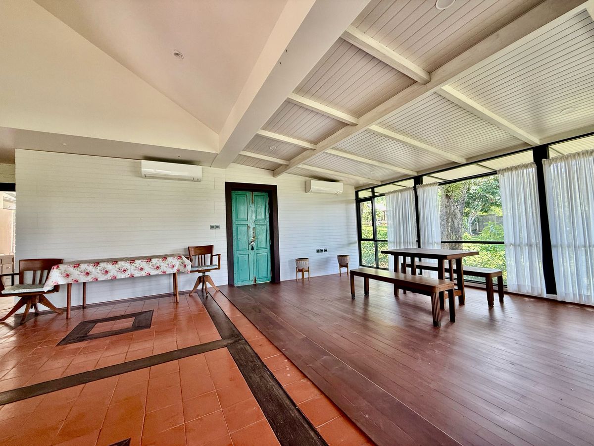 ขายบ้านปากช่อง เขาใหญ่ : ขายบ้านเดี่ยว พักตากอากาศ เขาใหญ่ เหวปลากั้ง  ขนาด 126 ตร.วา พื้นที่ใช้สอย 300 ตร.เมตร