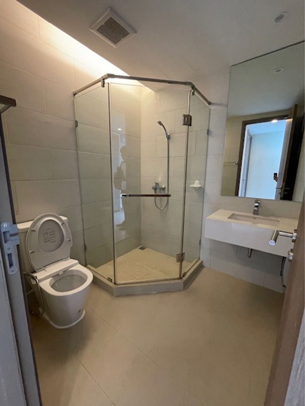 For SaleCondoSriracha Laem Chabang Ban Bueng : FQ Condo for sale in Marina Bay Front Sriracha. Price 8,500,000 baht [OMN0031]