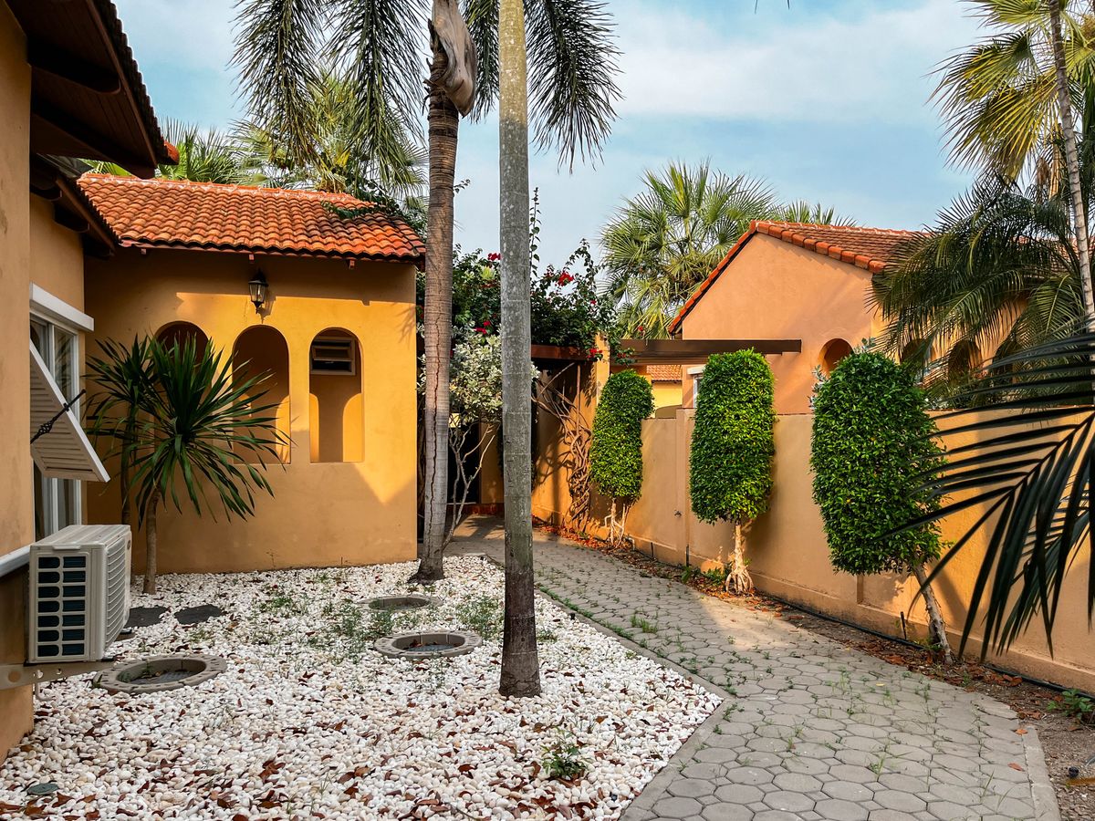 ขายบ้านพัทยา บางแสน ชลบุรี สัตหีบ : ขายวิลล่าชั้นเดียว Green Olive Villa Amata Spring Golf 3 ห้องนอน ริมสนามกอล์ฟ การีนตีบรรยากาศดีแน่นอน [SHNH00012]