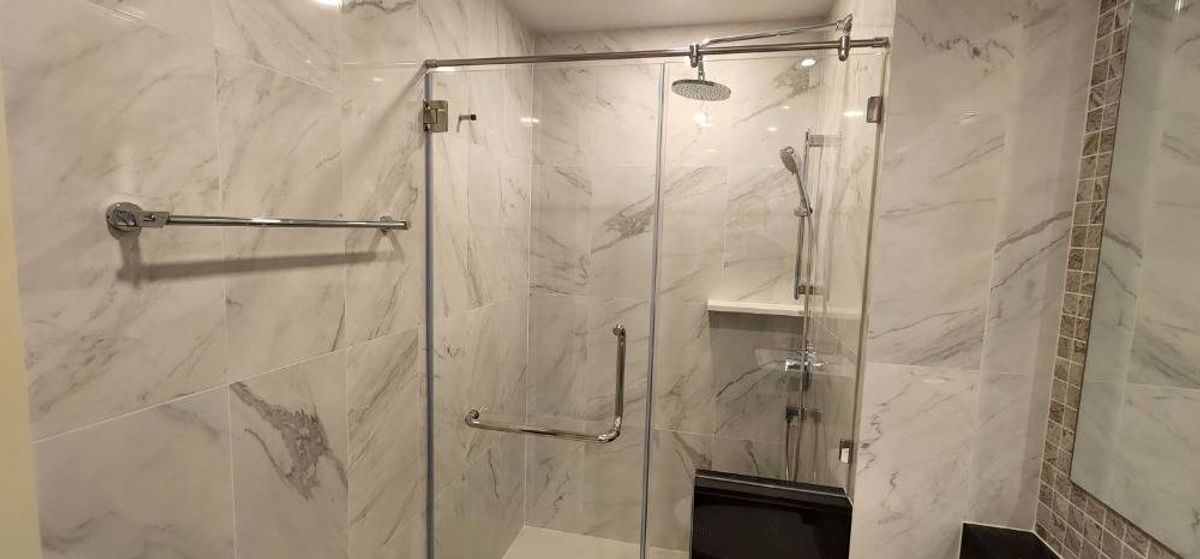 For RentCondoWongwianyai, Charoennakor : Penthouse, beautiful room, spacious, fully furnished, next to BTS Khlong San station