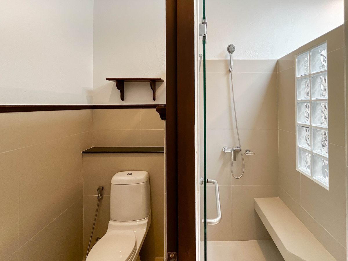 ขายบ้านพัทยา บางแสน ชลบุรี สัตหีบ : ขายวิลล่าชั้นเดียว Green Olive Villa Amata Spring Golf 3 ห้องนอน ริมสนามกอล์ฟ การีนตีบรรยากาศดีแน่นอน [SHNH00012]