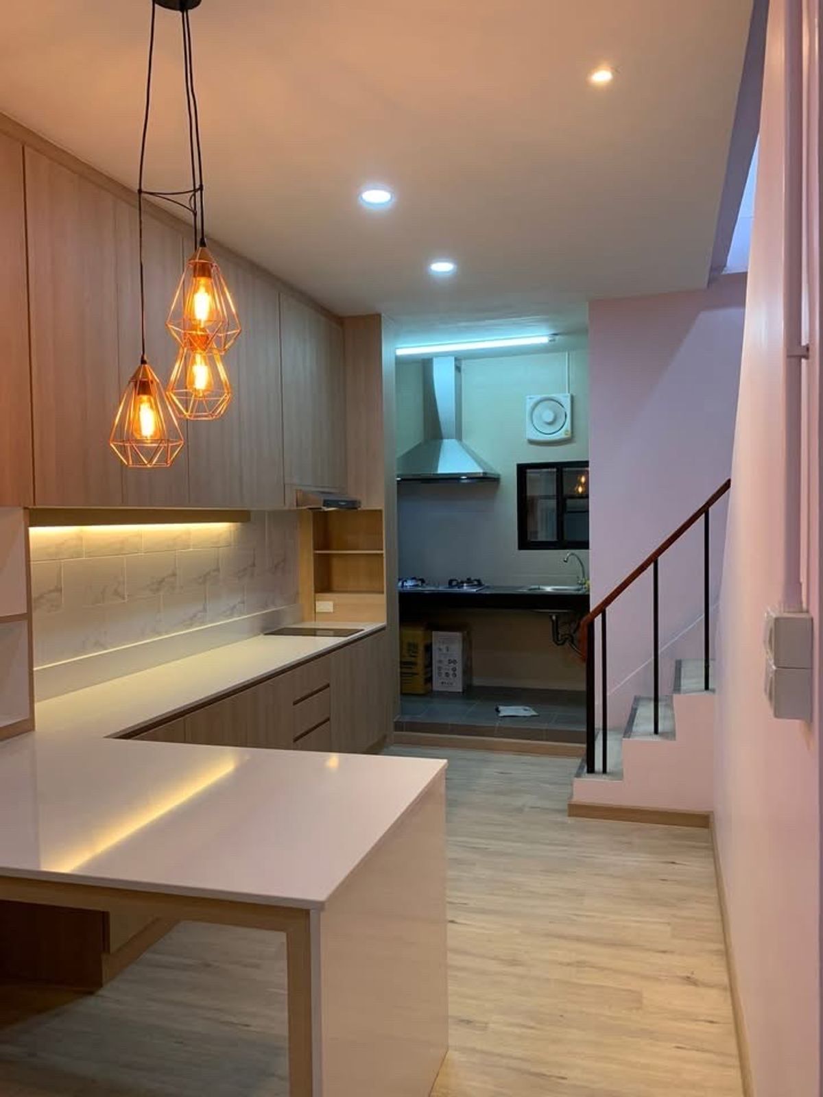 For RentTownhomeRatchadapisek, Huaikwang, Suttisan : 4 -story Town House for Rent, Rama 9, Asoke Din Daeng