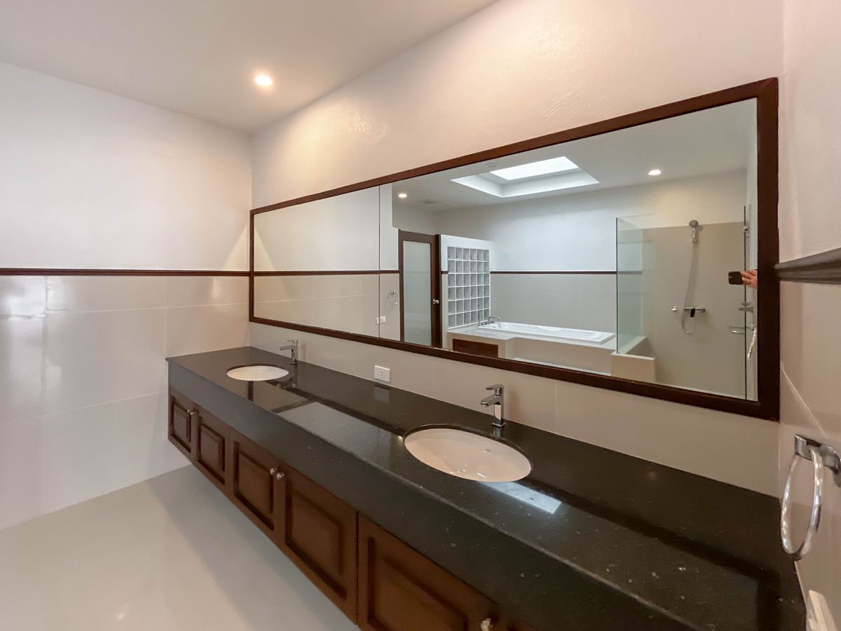 ขายบ้านพัทยา บางแสน ชลบุรี สัตหีบ : ขายวิลล่าชั้นเดียว Green Olive Villa Amata Spring Golf 3 ห้องนอน ริมสนามกอล์ฟ การีนตีบรรยากาศดีแน่นอน [SHNH00012]