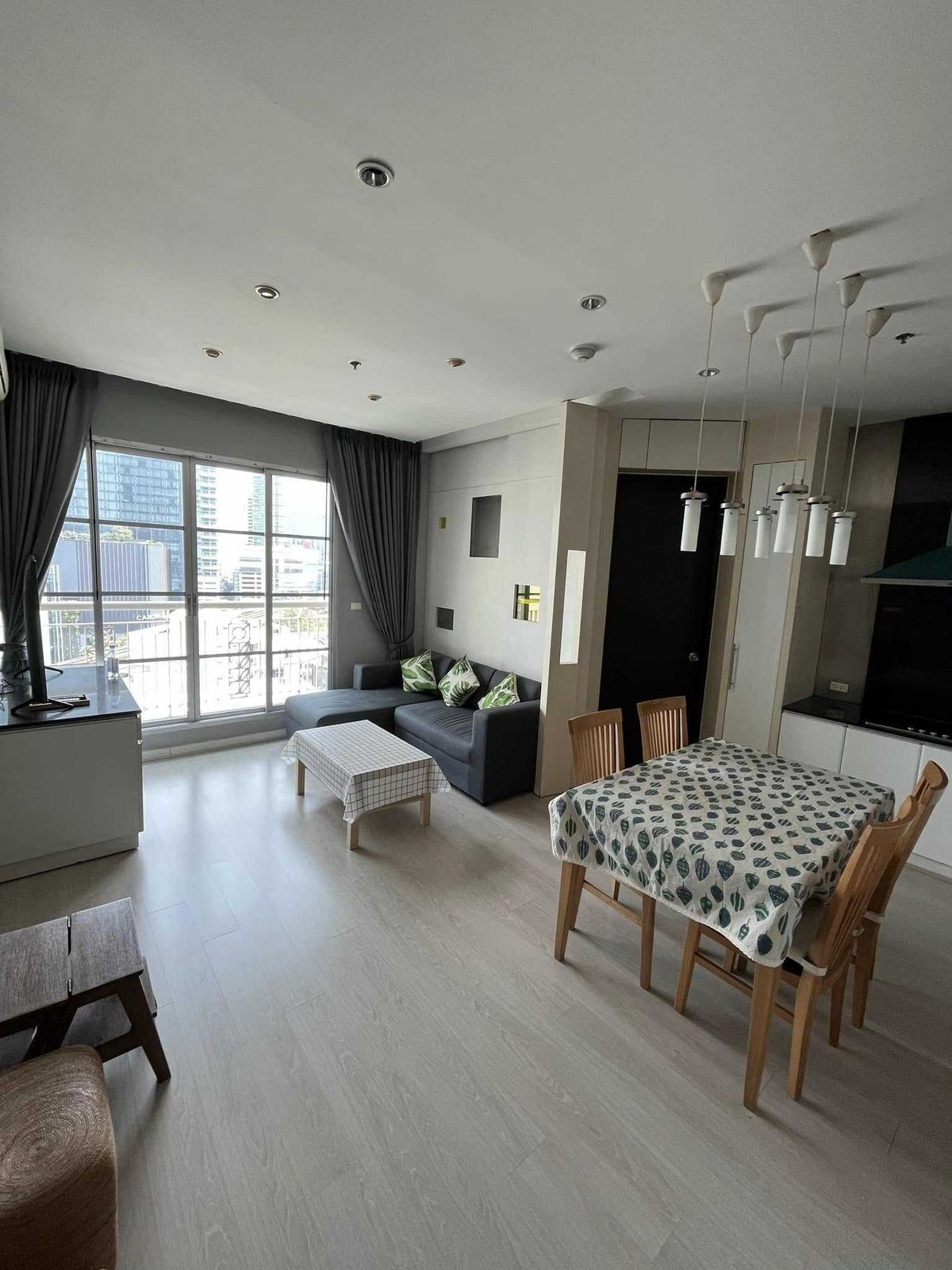 For RentCondoOnnut, Udomsuk : Condo for Rent Citi Smart Sukhumvit 18 75 sq.m. Near BTS Asoke