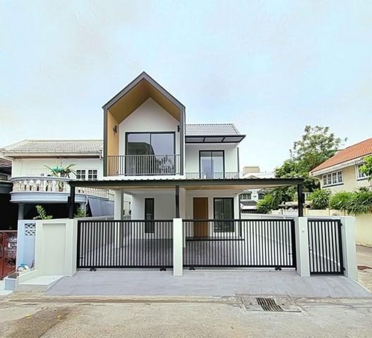 ขายบ้านอ่อนนุช อุดมสุข : ขายบ้านเดี่ยว รีโนเวทใหม่ ซอยสุขุมวิท60/1 ที่ดินขนาด 42 ตร.วา ใกล้ BTS บางจาก