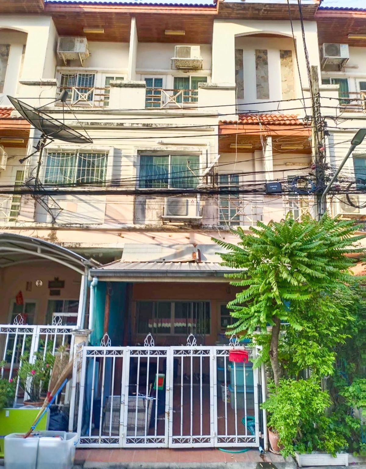 ขายบ้านเกษตร นวมินทร์ ลาดปลาเค้า : ปริญลักษณ์ แจ่มจันทร์ / 4 ห้องนอน (ขาย), Prinyaluck Jhamjun / 4 Bedrooms (FOR SALE)  PIK072