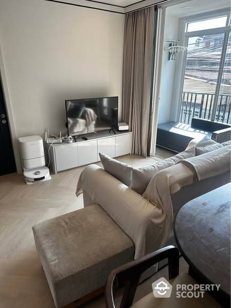 For SaleCondoSathorn, Narathiwat : 2-BR Condo at Maestro 01 Sathorn - Yenakat near MRT Khlong Toei
