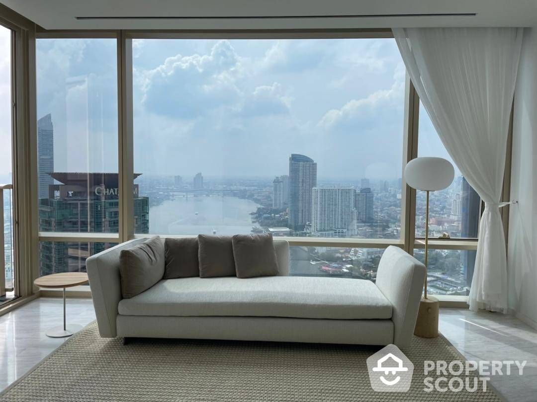 For SaleCondoSathorn, Narathiwat : 2-BR Condo at Four Seasons Private Residences Bangkok near BTS Saphan Taksin