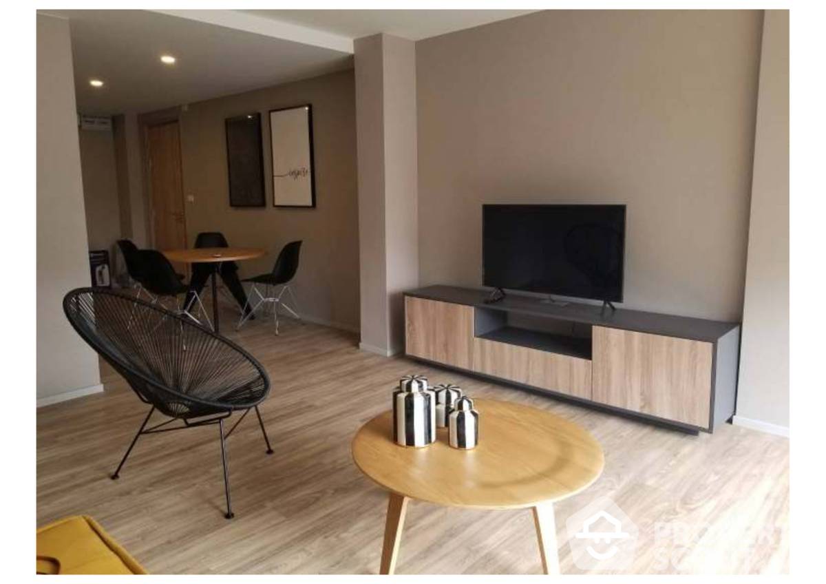 For SaleCondoSathorn, Narathiwat : 2-BR Condo at Blossom Condo @ Sathorn-Charoenrat near BTS Surasak