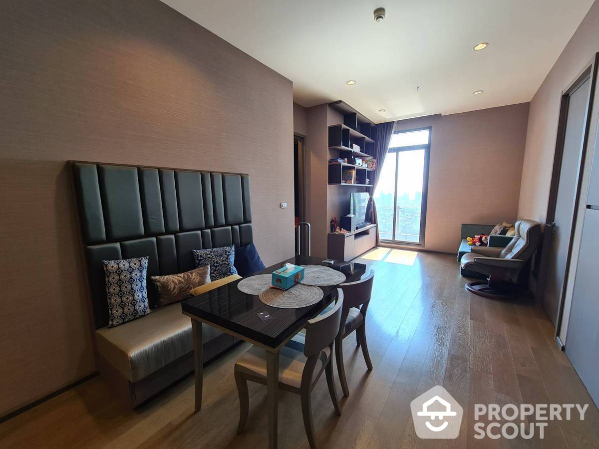 For RentCondoSathorn, Narathiwat : 3-BR Condo at The Diplomat Sathorn near BTS Surasak