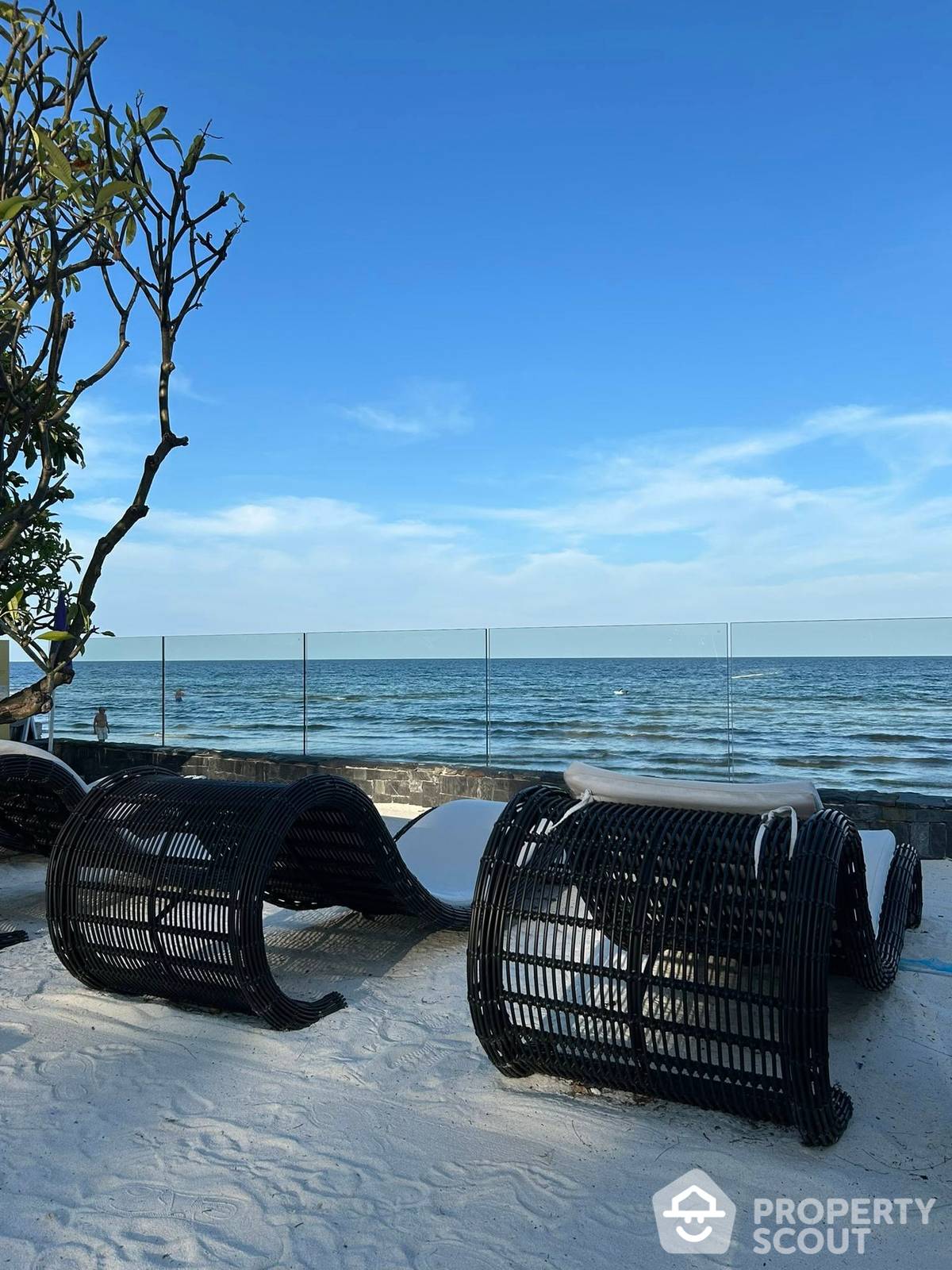 For RentCondoHuahin, Prachuap Khiri Khan, Pran Buri : 1-BR Condo at InterContinental Residences Hua Hin close to Hua Hin Market Village