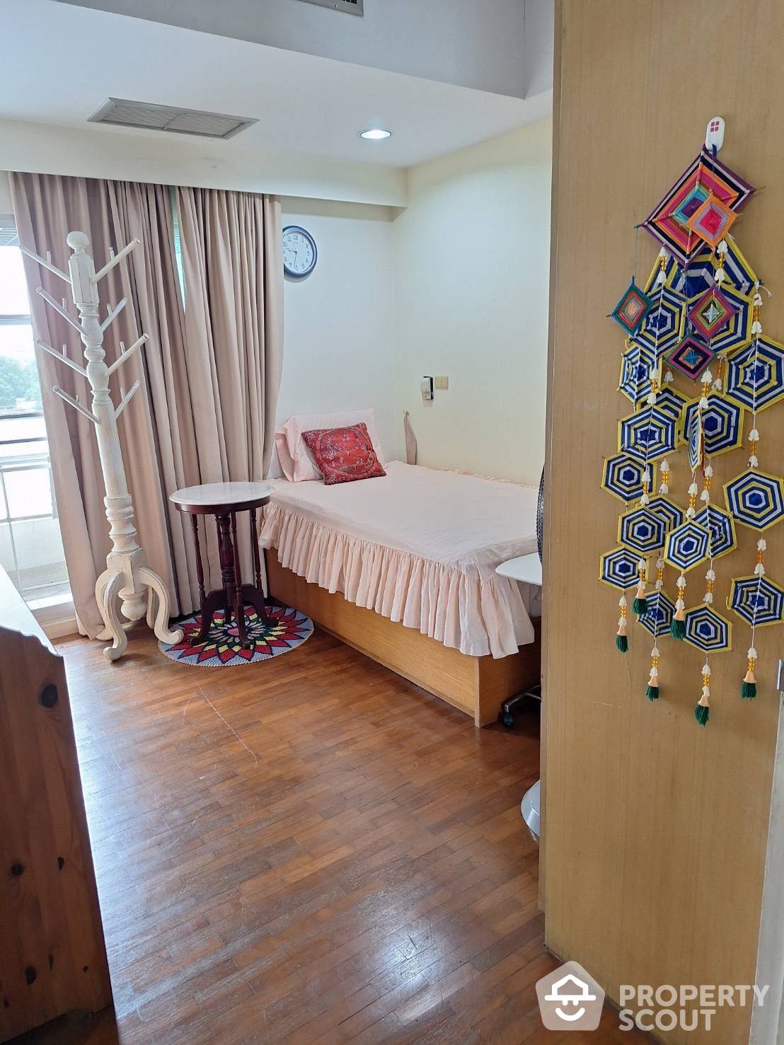 For RentCondoSathorn, Narathiwat : 2-BR Condo at Baan Nonsi close to Thanon Chan