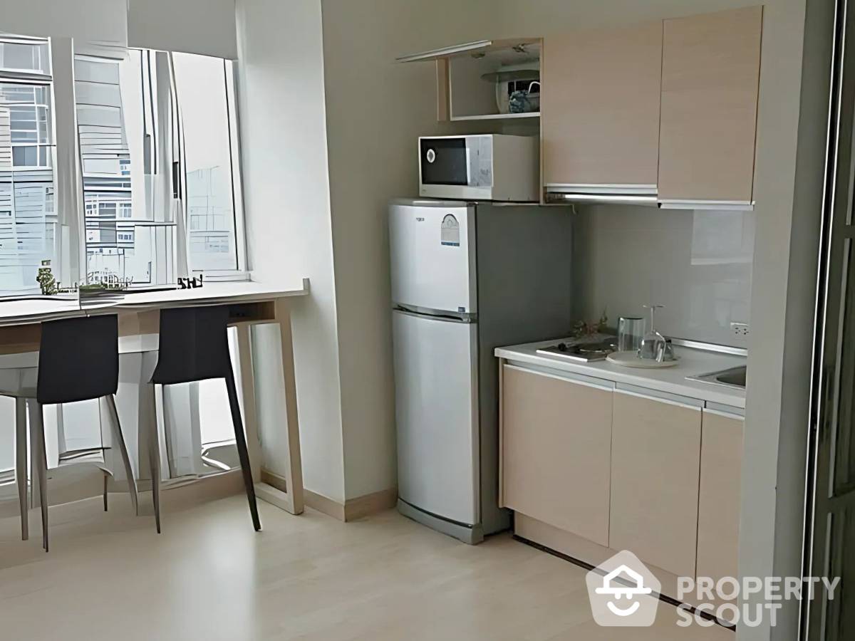 For RentCondoRatchadapisek, Huaikwang, Suttisan : 1-BR Condo at Rhythm Ratchada near MRT Ratchadaphisek