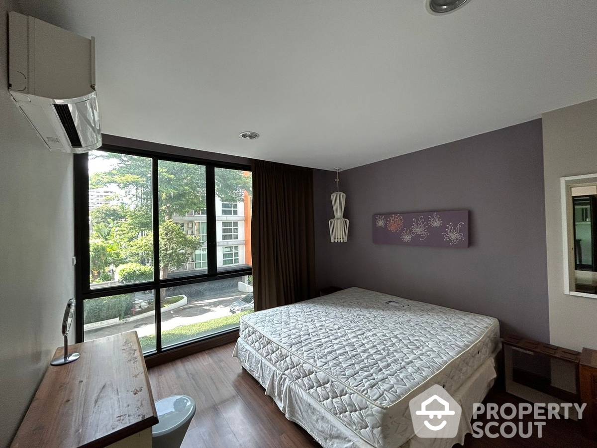 For SaleCondoOnnut, Udomsuk : 1-BR Condo at D 65 Condominium near BTS Ekkamai