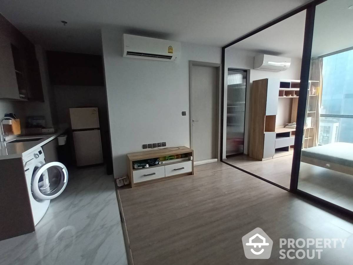 For SaleCondoSukhumvit, Asoke, Thonglor : 1-BR Condo at Rhythm Ekkamai near BTS Ekkamai