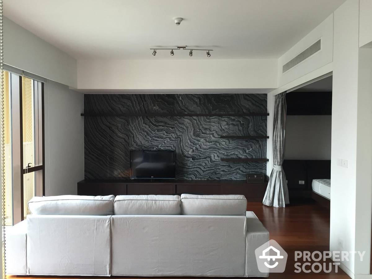 ขายคอนโดวิทยุ ชิดลม หลังสวน : คอนโด 1-ห้องนอน ที่ โรงแรม หรรษา ใกล้ BTS ราชดำริ