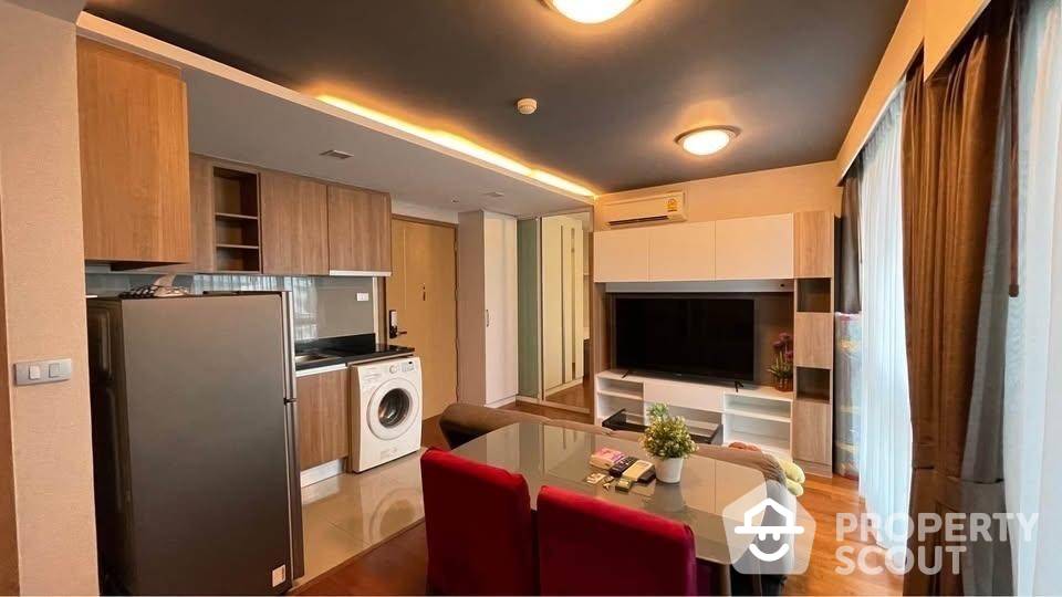 For SaleCondoNana, North Nana,Sukhumvit13, Soi Nana : 2-BR Condo at Inter Lux Premier Sukhumvit 13 near ARL Makkasan