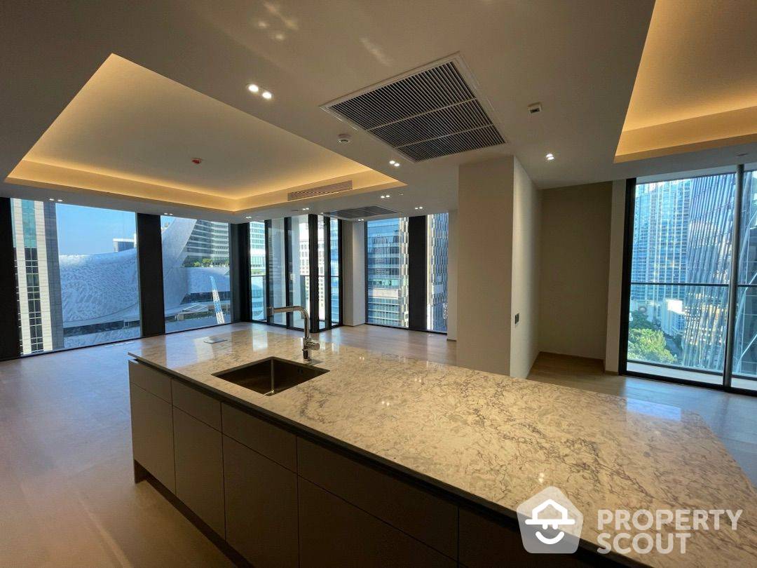 For SaleCondoWitthayu, Chidlom, Langsuan, Ploenchit : 3-BR Condo at Tonson One Residence near BTS Chit Lom