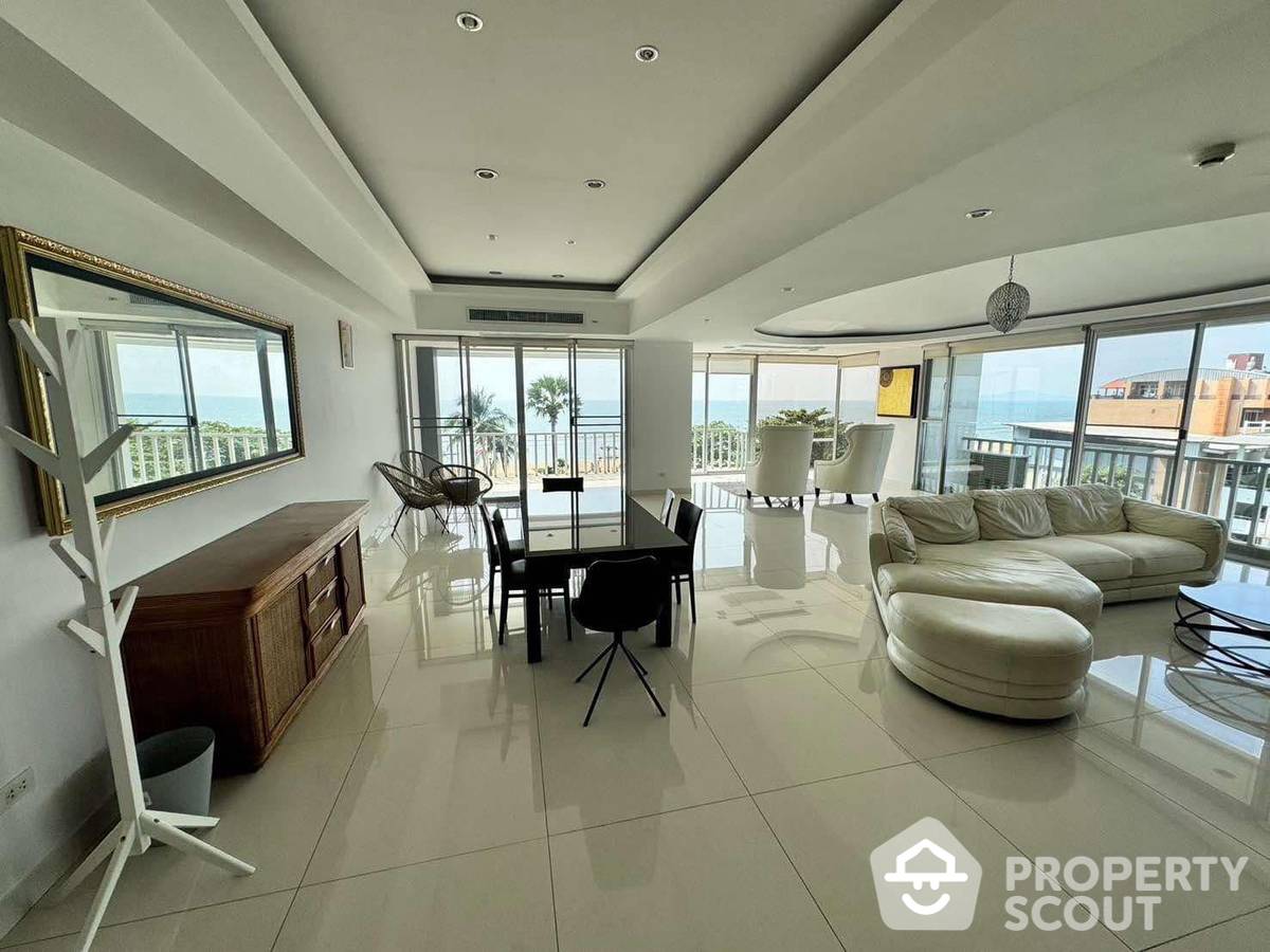 For RentCondoSriracha Laem Chabang Ban Bueng : 4-BR Condo at Coconut Beach Condominiums close to Jomtien Beach