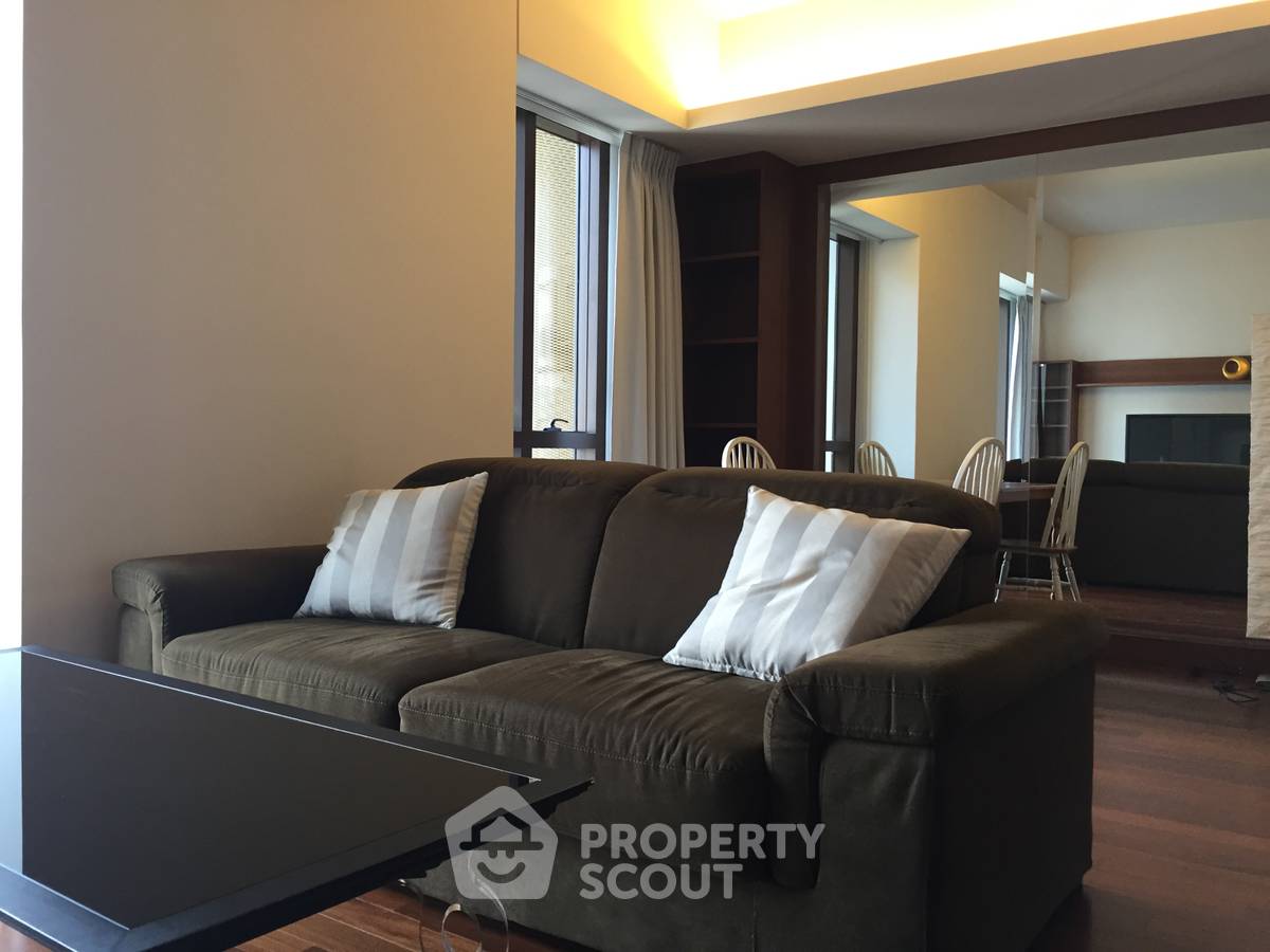ขายคอนโดวิทยุ ชิดลม หลังสวน : คอนโด 1-ห้องนอน ที่ โรงแรม หรรษา ใกล้ BTS ราชดำริ
