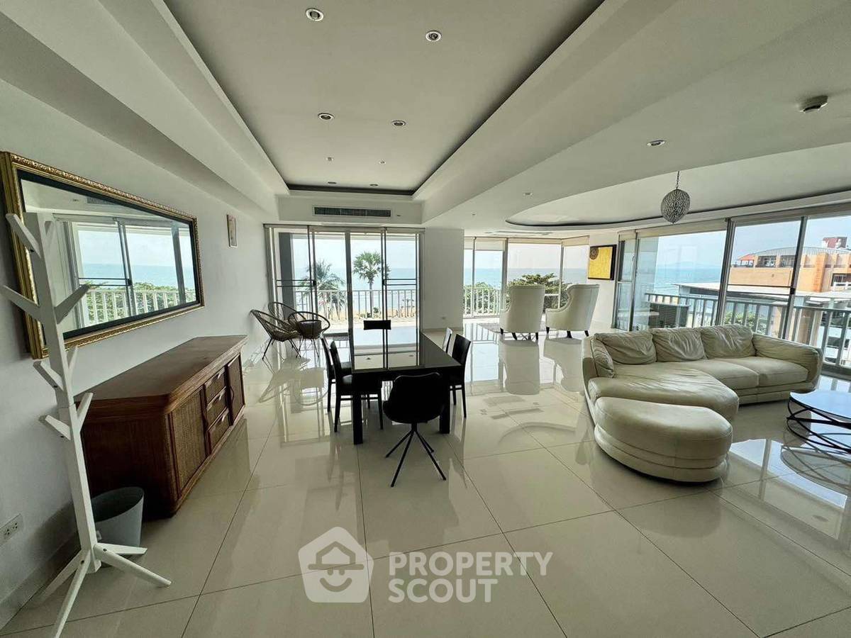 For RentCondoSriracha Laem Chabang Ban Bueng : 4-BR Condo at Coconut Beach Condominiums close to Jomtien Beach