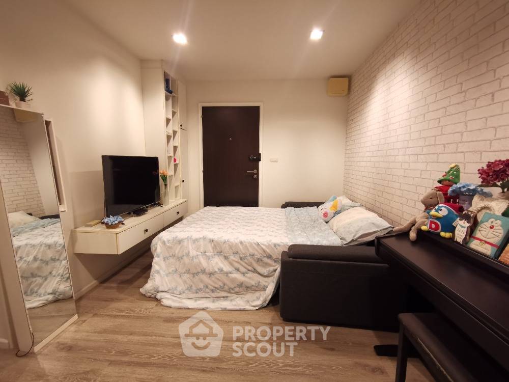 For RentCondoSamut Prakan,Samrong : 1-BR Condo at Knightsbridge Bearing near BTS Bearing