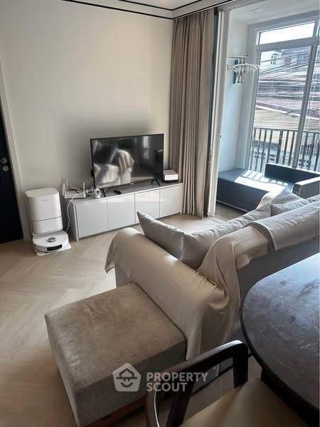 For SaleCondoSathorn, Narathiwat : 2-BR Condo at Maestro 01 Sathorn - Yenakat near MRT Khlong Toei