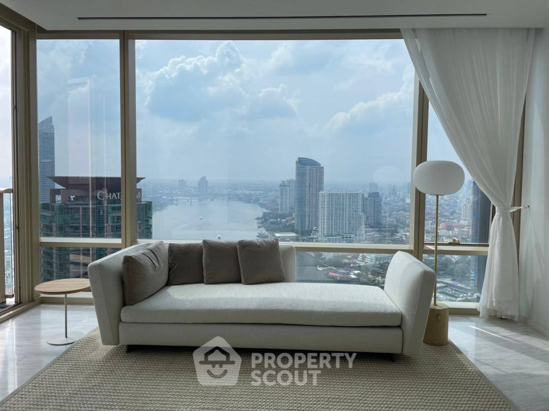 For SaleCondoSathorn, Narathiwat : 2-BR Condo at Four Seasons Private Residences Bangkok near BTS Saphan Taksin
