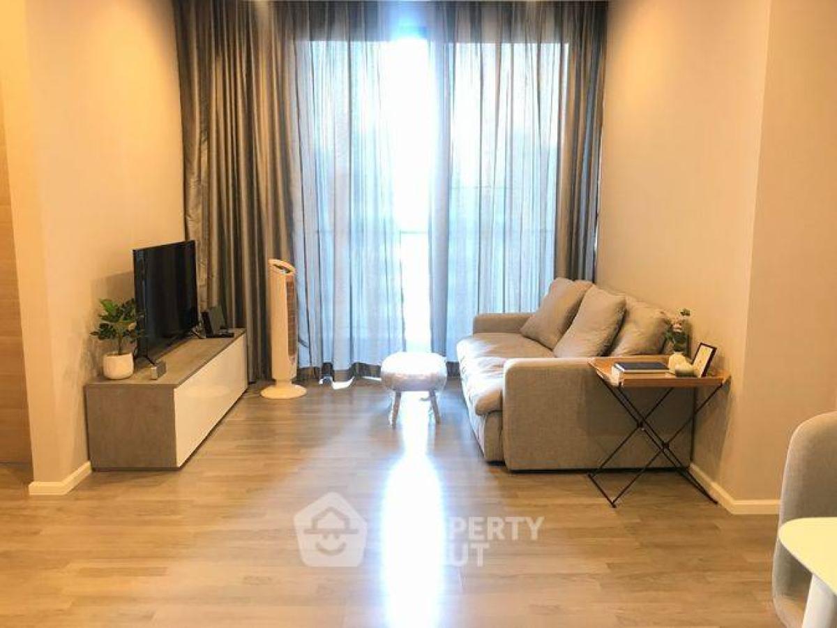 For SaleCondoSathorn, Narathiwat : 2-BR Condo at The Room Sathorn - St. Louis near BTS Surasak