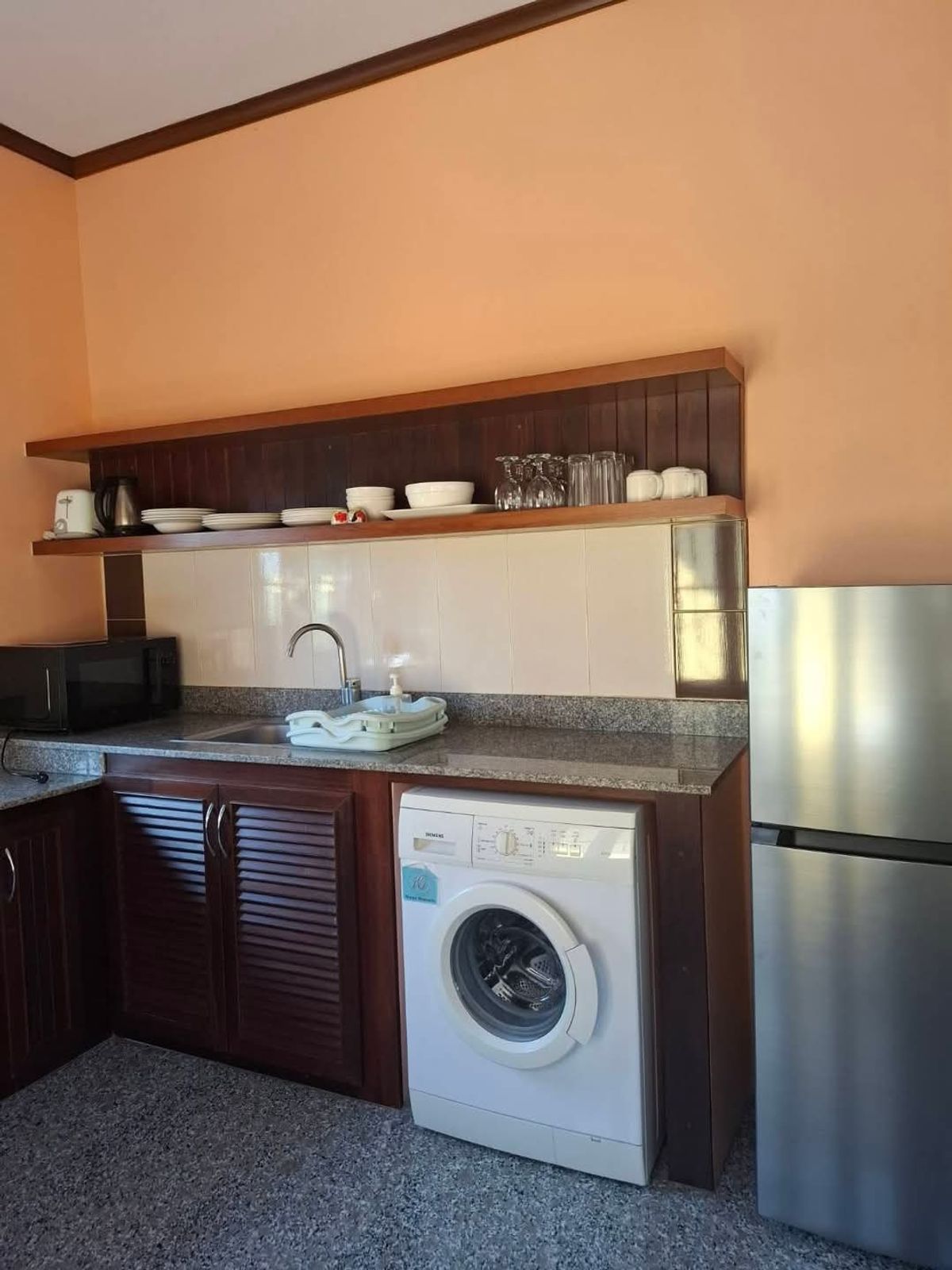 ขายที่ดินหัวหิน ประจวบคีรีขันธ์ : ขายบ้าน One Village สไตล์รีสอร์ท 5 หลัง ที่ดิน 6-3-67 ไร่ หัวหิน อ.เมือง จ. ประจวบฯ ราคาคุ้มมาก