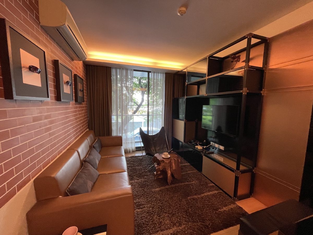For RentCondoSukhumvit, Asoke, Thonglor : 🔥RENT CONDO LOW RISE🔥VIA49🔥1 BR. 46SQM.🔥Floor2 🔥 30,000/Month