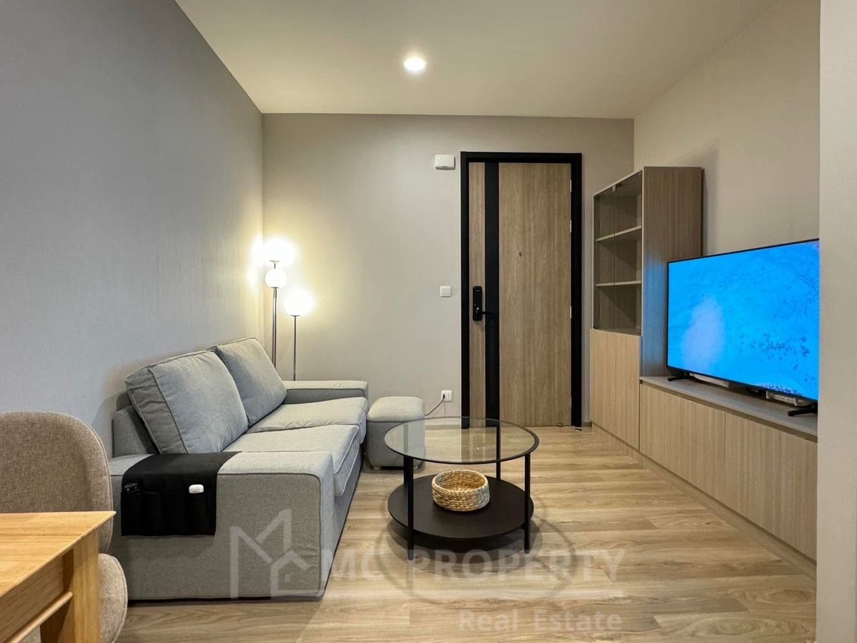 ขายคอนโดสุขุมวิท อโศก ทองหล่อ : Oka Haus Sukhumvit 36 ​​ขายดีที่สุดในตลาด !! 1 ห้องนอน 34sqm 20fl+ ขายเพียง 4.35mb กรุณาติดต่อ 0816878954
