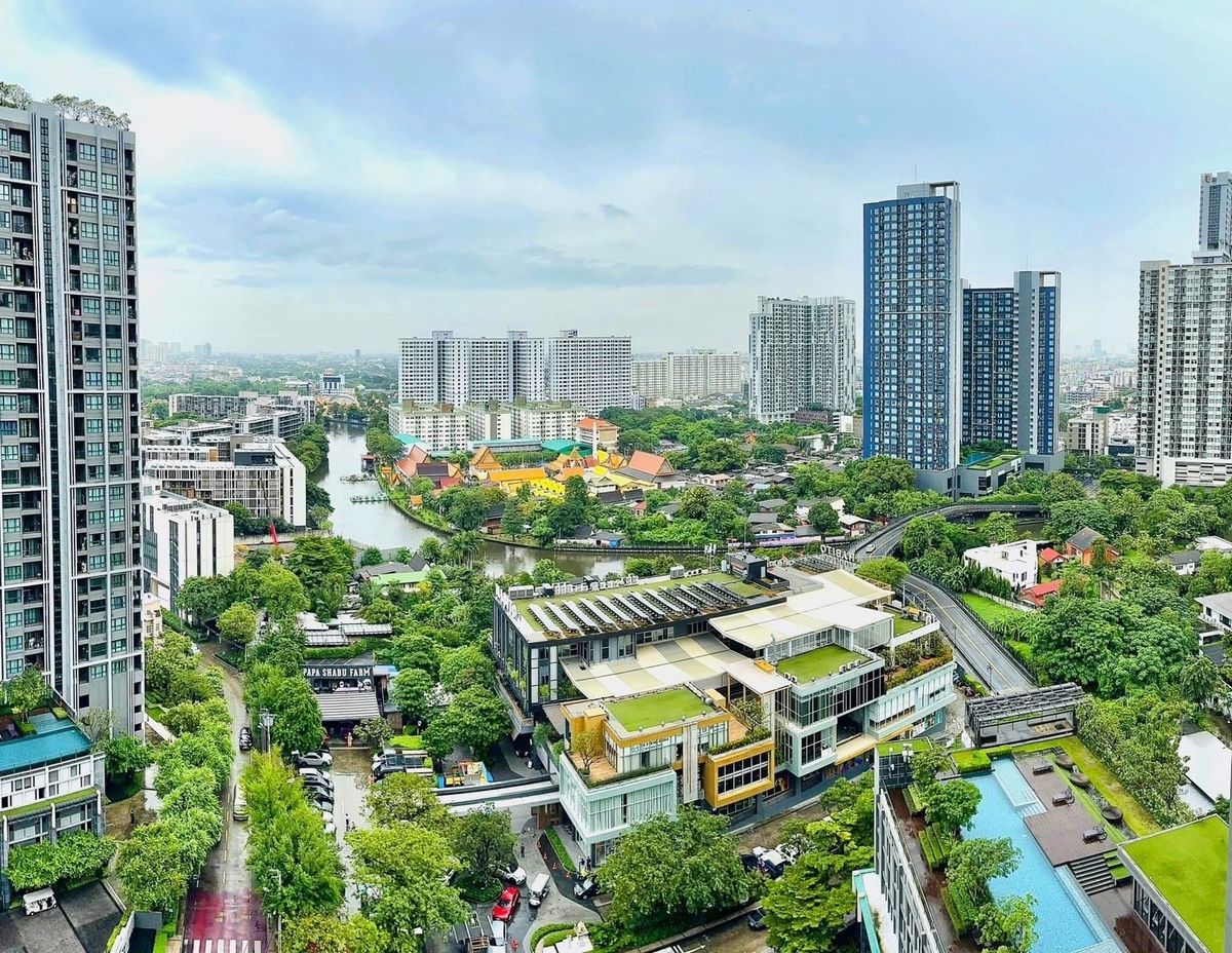 ขายคอนโดอ่อนนุช อุดมสุข : ‼️โอกาสทองของนักลงทุน‼️
🔥ขายด่วน🔥The Base Park West ▪️1 Bed 1 Bath ▪️29.53 sqm▪️Jimlim 086-4982461