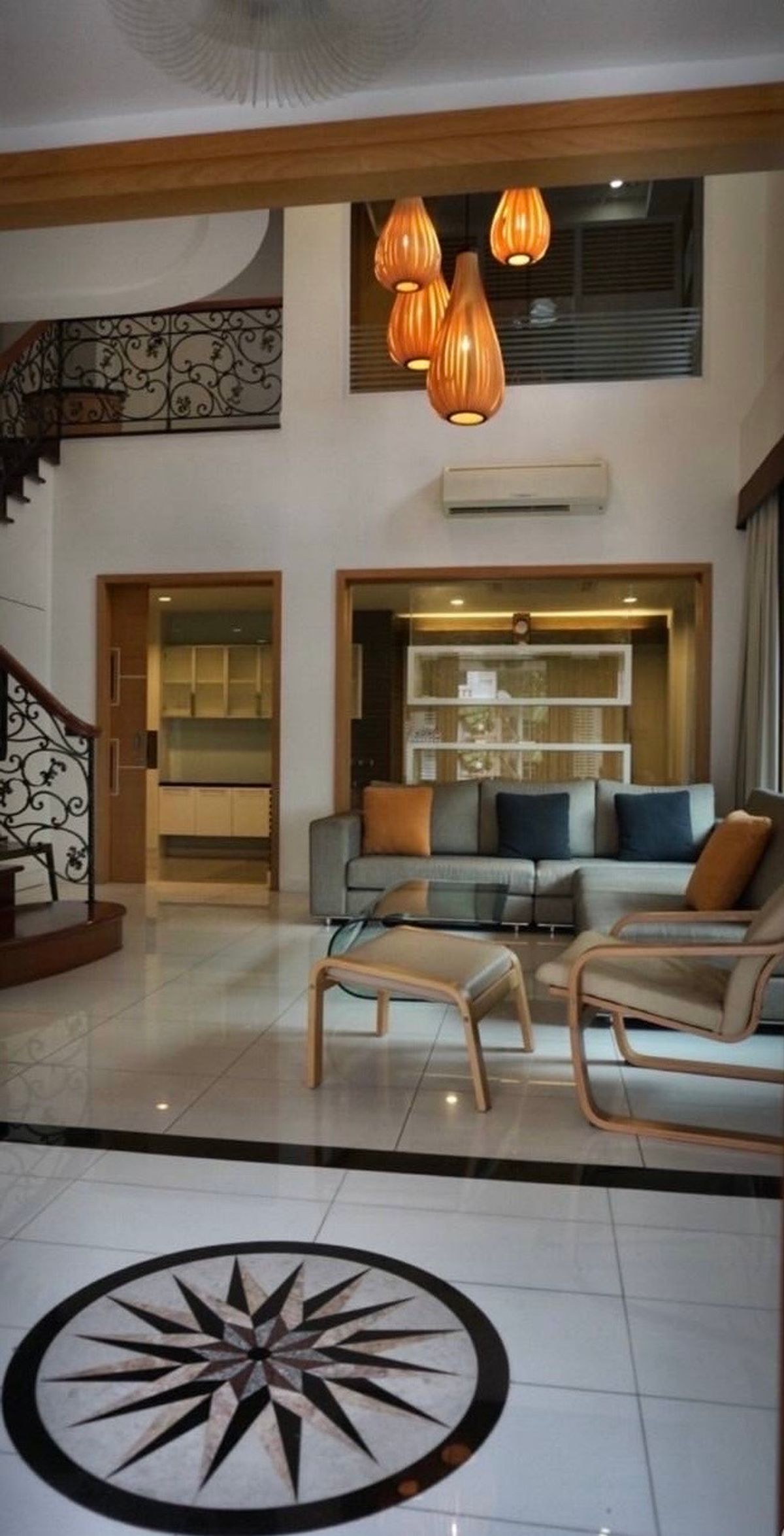 For RentHouseSamut Prakan,Samrong : Rent a large house and ready to stay.
