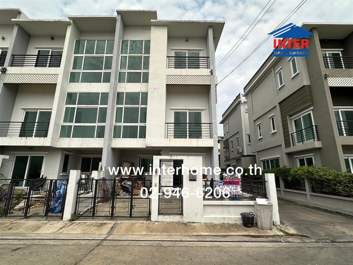 ขายทาวน์โฮมนวมินทร์ รามอินทรา : ทาวน์โฮม 3 ชั้น 25 ตร.ว. หมู่บ้านพาทาโกเนีย รามอินทรา-หทัยราษฎร์ ถนนหทัยราษฎร์ ถนนรามอินทรา เขตมีนบุรี กรุงเทพมหานคร