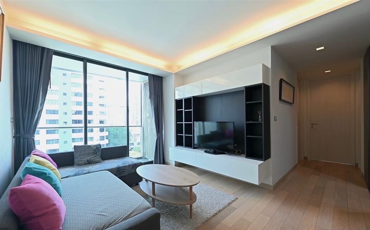 ขายคอนโดสุขุมวิท อโศก ทองหล่อ : 🔥ขายคอนโด Low Rise ทองหล่อ🔥Via49🔥2BR. 62sqm.🔥11.5M. 