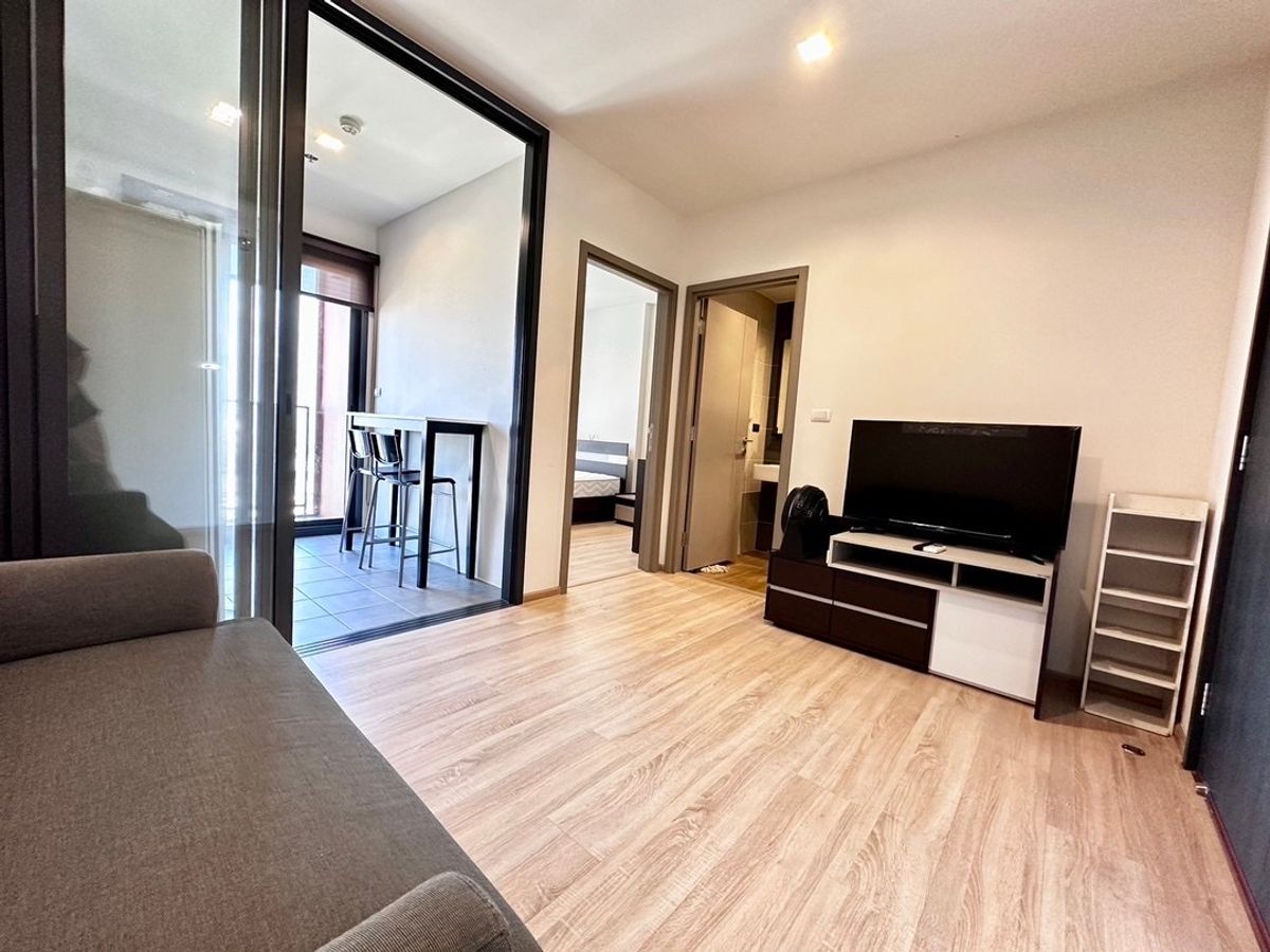 For RentCondoRama9, Petchburi, RCA : Rent The Base Garden Rama9