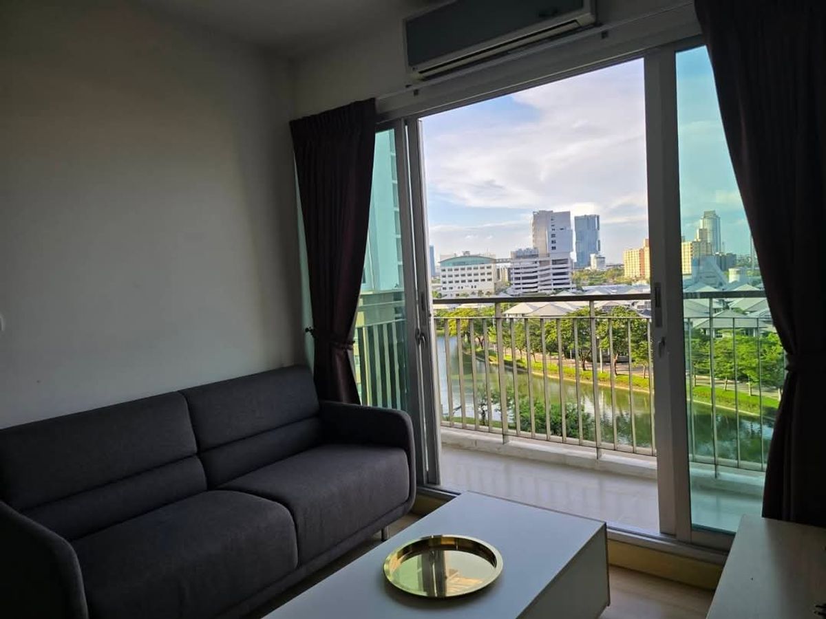ให้เช่าคอนโดพัฒนาการ ศรีนครินทร์ : ให้เช่า คอนโด Parkland Srinakarin Lakeside 
ซ.ลาซาล ใกล้ MRT ศรีลาซาล ชั้น