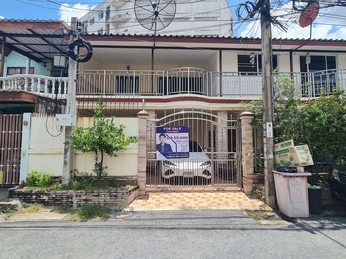 ขายทาวน์โฮมโชคชัย4 ลาดพร้าว71 : ทาวน์โฮมใหญ่เท่าบ้านเดี่ยว กลางลาดพร้าว! หมู่บ้านอยู่เจริญ ลาดพร้าว-วังหิน 20