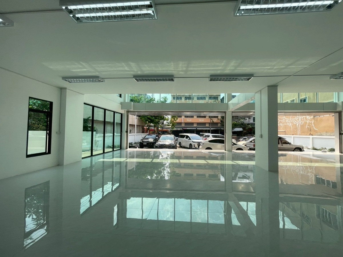 OfficeLadprao101, Happy Land, The Mall Bang Kapi : Urgent sale, office, office 4.5 floors on the Lat Phrao 101 road, good location, discount 0863377287