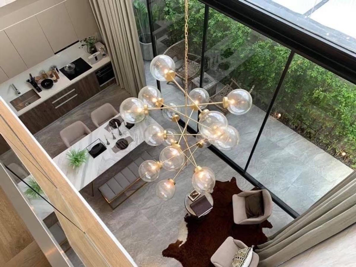 ขายทาวน์โฮมพระราม 9 เพชรบุรีตัดใหม่ RCA : ขายบ้านตัวอย่าง โครงการ AIRES Rama 9 — ทาวน์โฮมหรู 3.5 ชั้น ตกแต่งครบ พร้อมเข้าอยู่”