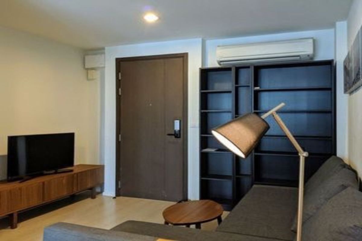 For SaleCondoSathorn, Narathiwat : ⚡️⚡️ Sale with tenant !! ⚡️⚡️Code C20221201033.......Rhythm Sathorn - Narathiwas, 1 bedroom, 1 bathroom, high floor 20++, South Facing, furnished, Special Deal!!📢📢