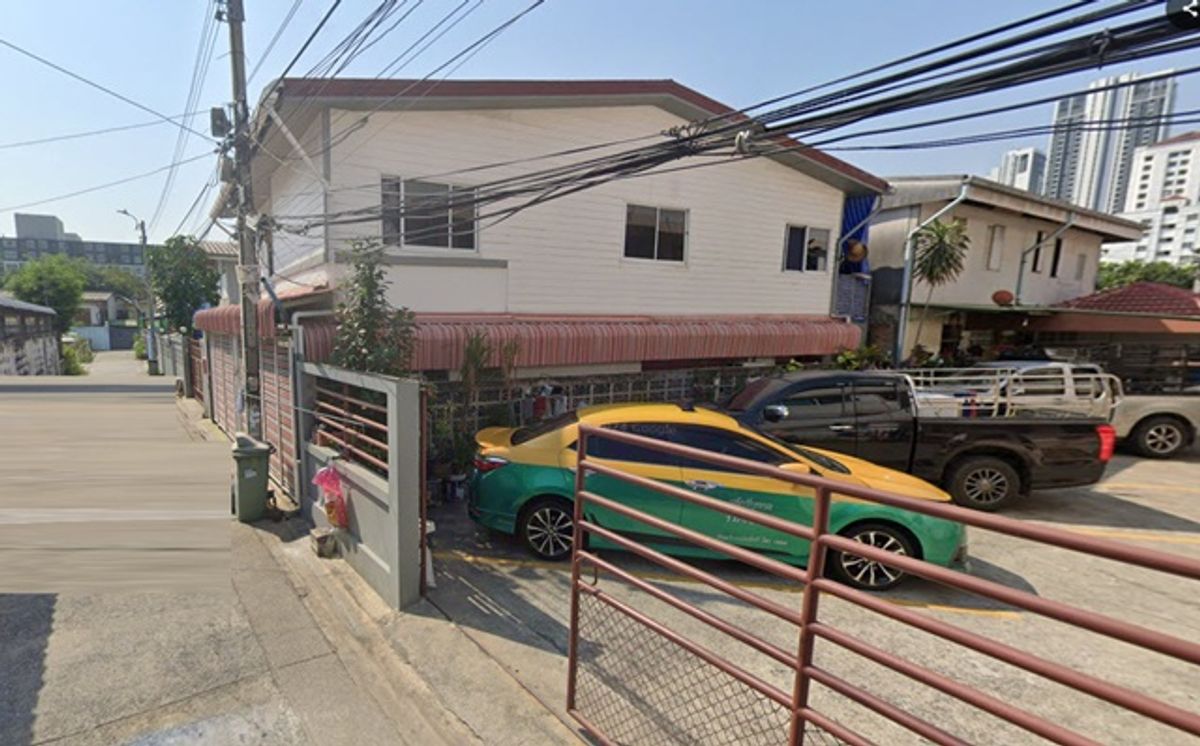 ให้เช่าบ้านบางซื่อ วงศ์สว่าง เตาปูน : ให้เช่าบ้านเดี่ยว 2 ชั้น เกทเวย์ แอท บางซื่อ 800 ม. MRT บางโพ 700 ม. 32 ตร.วา.242 ตร.ม.8 นอน 5น้ำ ย่านพระราม 7 บางโพ