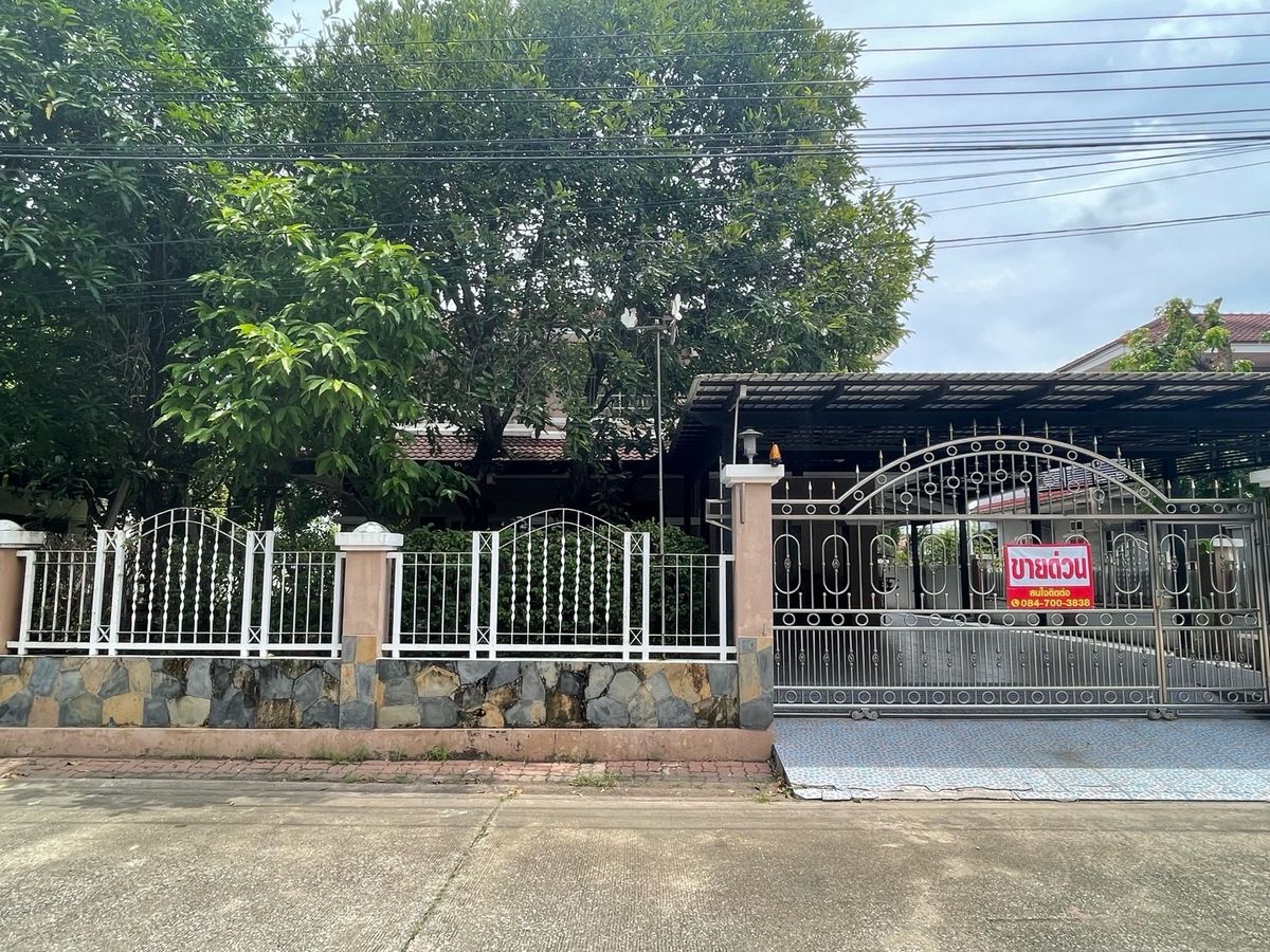 HouseNonthaburi, Bang Yai, Bangbuathong : 2 storey detached house for sale, 105 square wah, Chulalada Village, Bang Bua Thong