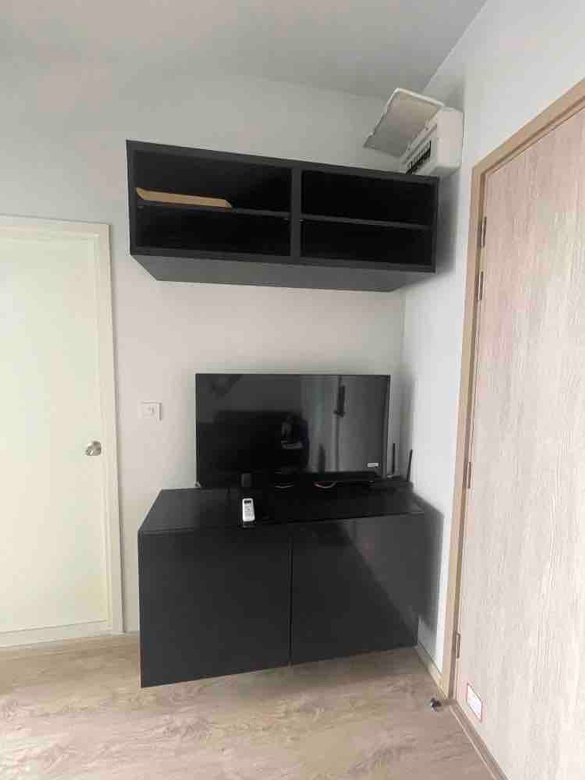 ให้เช่าคอนโดพระราม 9 เพชรบุรีตัดใหม่ RCA : Ready to move in by 10th May!
the Tree Pattanakarn Ekkamai Condo, 16th fl, 31 sq.m., one bed room 