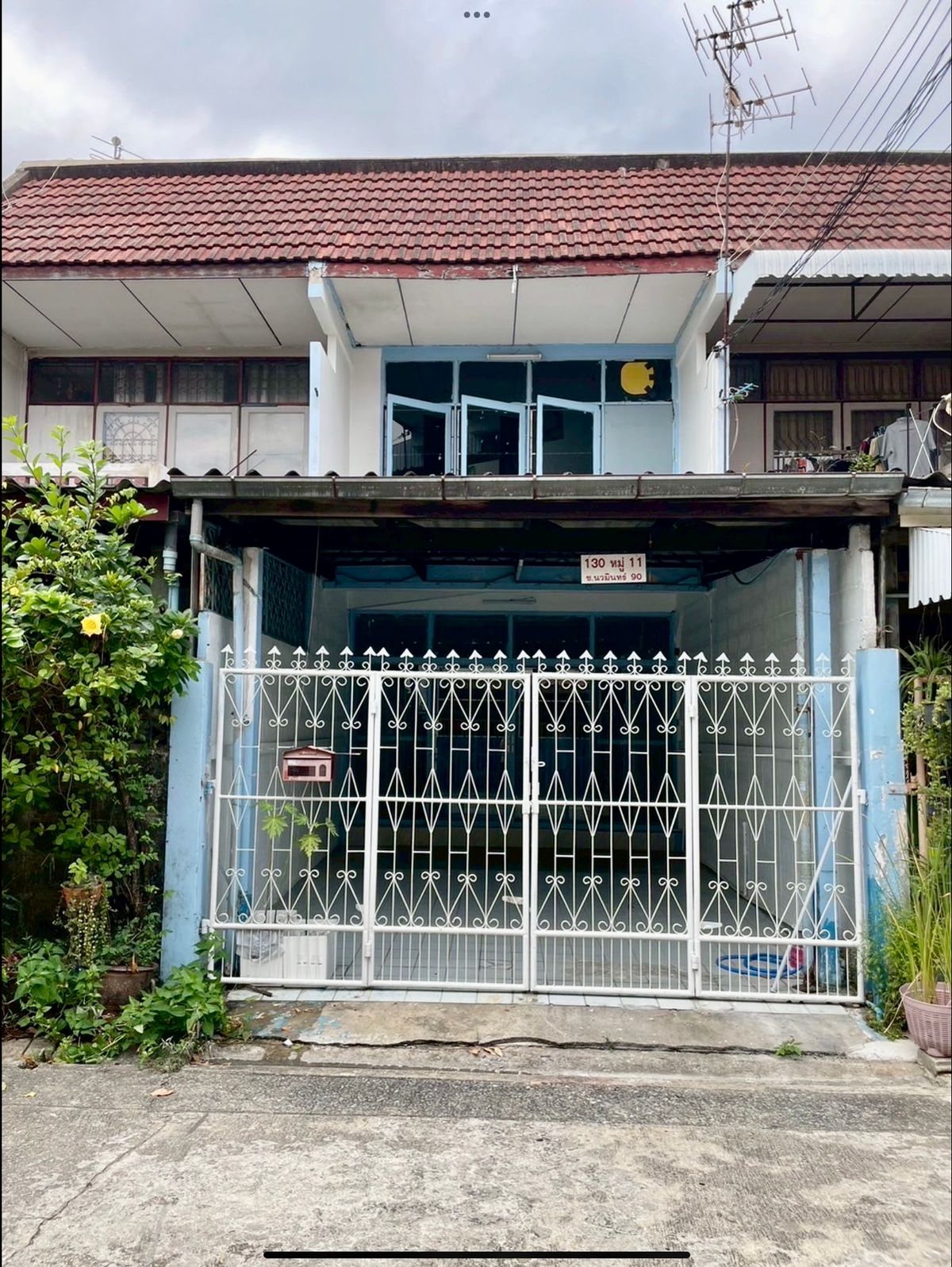 ขายทาวน์โฮมเกษตร นวมินทร์ ลาดปลาเค้า : ขายทาวน์โฮม 2 ชั้น หมู่บ้านอมรินทร์นิเวศน์ 2 ขายพร้อมผู้เช่า เหมาะสำหรับนักลงทุน หรือซื้อเพื่ออยู่อาศัยเอง